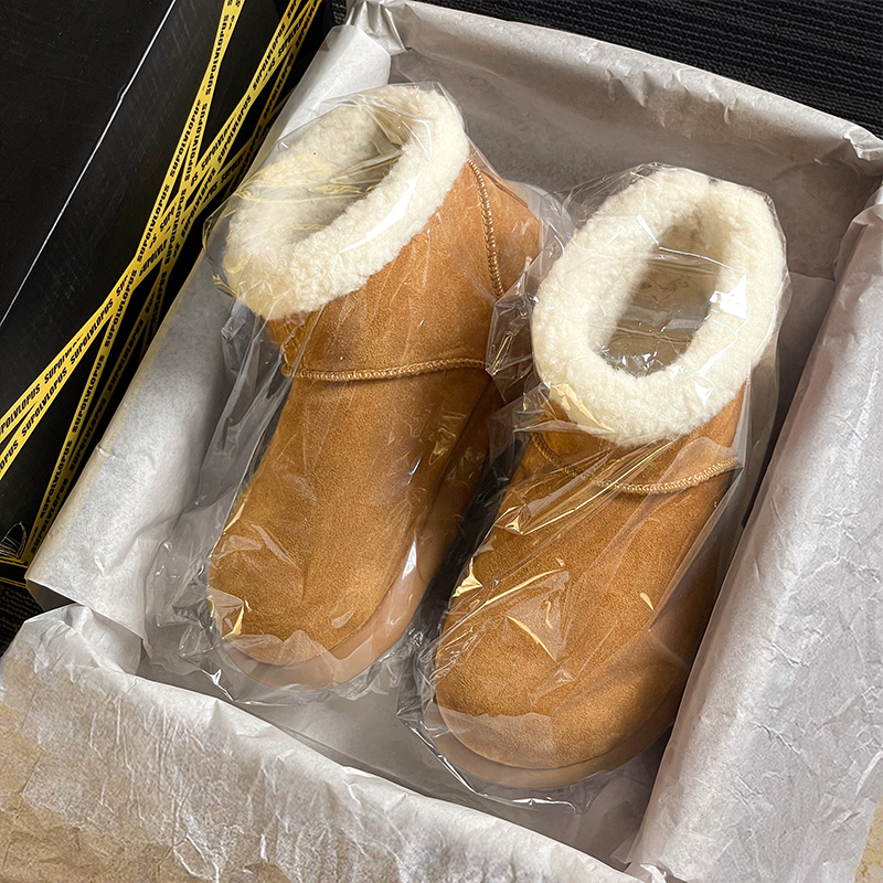 小土豆卷毛雪地靴女款2025新款冬季加绒加厚皮毛一体抗寒保暖棉鞋