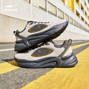 川行2鸿星尔克男鞋冬季新款休闲鞋轻便软底运动鞋革面增高老爹鞋