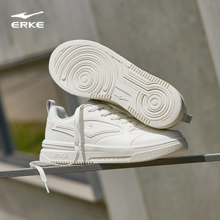 鸿星尔克飞腾板鞋低帮男鞋革面小白鞋新款时尚轻便软底休闲运动鞋