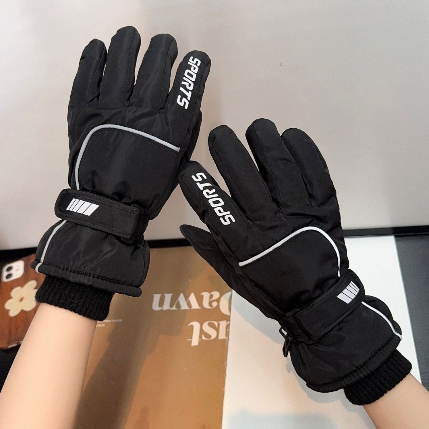 防寒手套女士冬季骑行登山防风滑雪保暖加绒加厚摩托车手户外男士