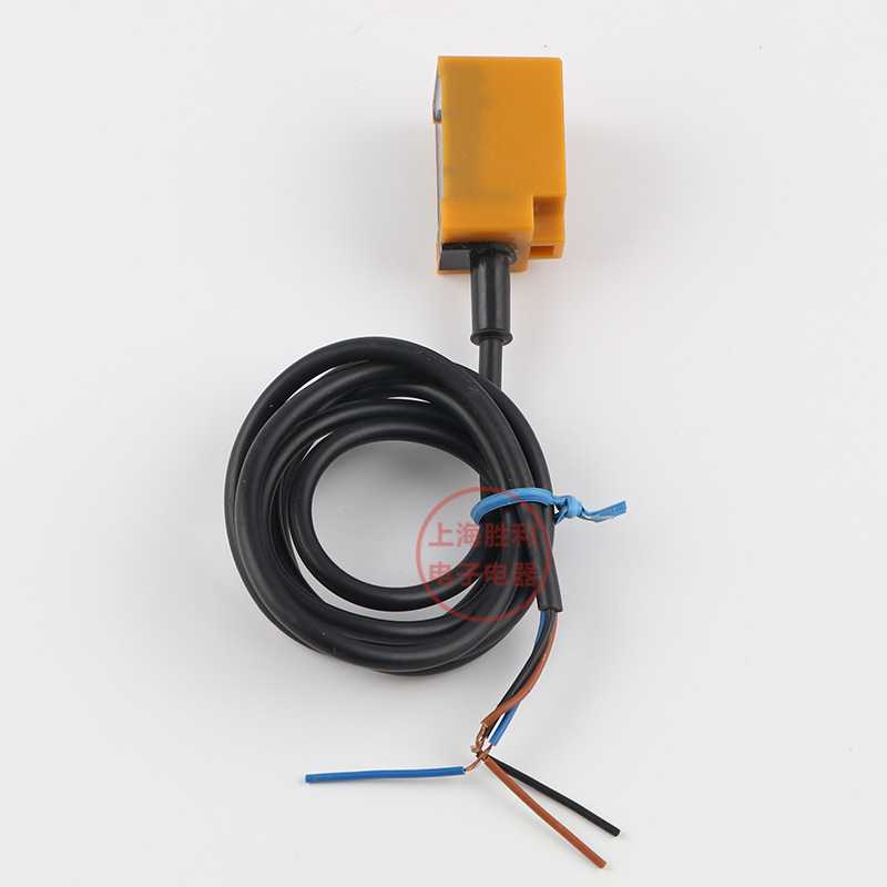 新款直销方形接近开关TL-N5ME1直流三线NPN常开 距离感应器开关探