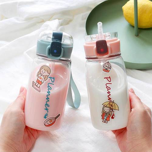 新款直销高颜值吸管杯可爱少女心便携式水杯简约学生清新森系斜挎