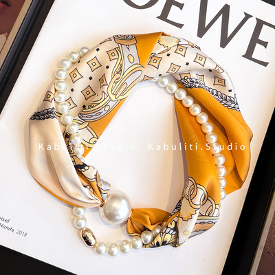 春秋夏季系脖领巾职业穿搭