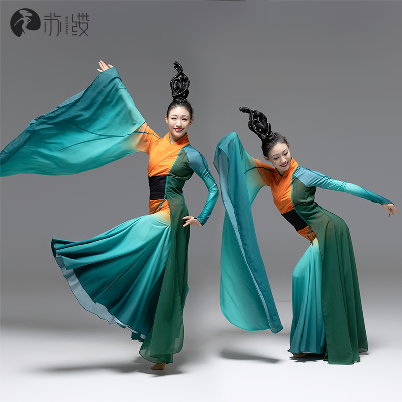 橘颂舞蹈服古典演出服广袖交领绿