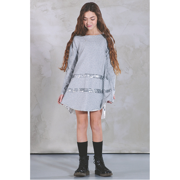 飘逸优雅银丝灰针织拼接百褶下摆