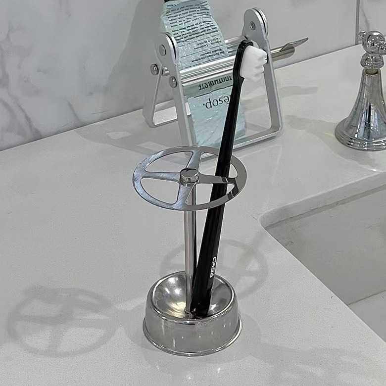 新款直销极简风不锈钢牙刷架牙具座家用ins浴室卫生间置物架化妆,家庭/个人清洁工具,牙刷架/牙具座,淘宝优惠券,粉丝福利购,淘宝优惠卷