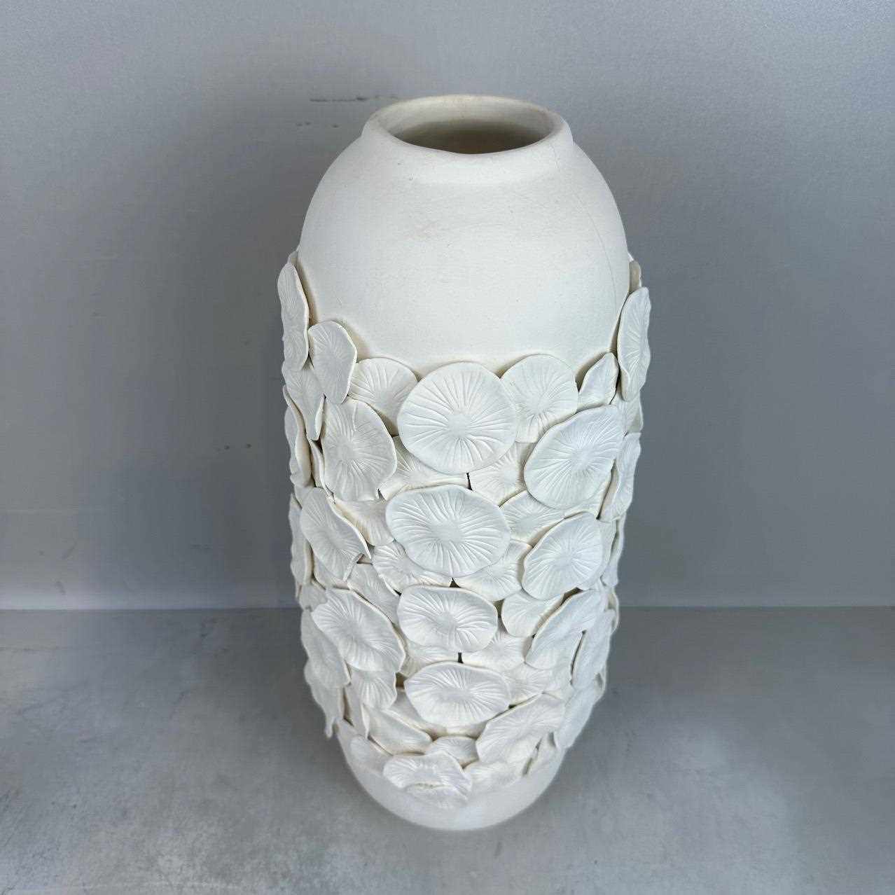 新款直销现代手工拈花创意陶瓷花瓶样板房间摆件客厅白色装饰品花,橡塑材料及制品,工业陶瓷,淘宝优惠券,粉丝福利购,淘宝优惠卷