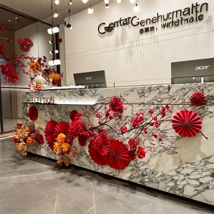 公司前台新年元旦春节接待场景氛围布置折扇喜扇蛇年装饰背景墙