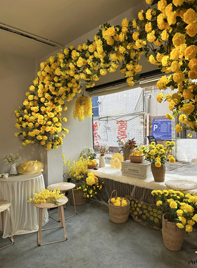 咖啡店夏日仿真黄玫瑰花墙面打卡装饰店铺仿真柠檬拍照氛围感布置