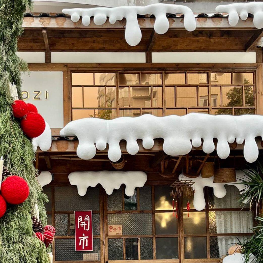 网红门店屋檐积雪装饰泡沫仿真冰挂雪坠圣诞橱窗门头造景美陈道具