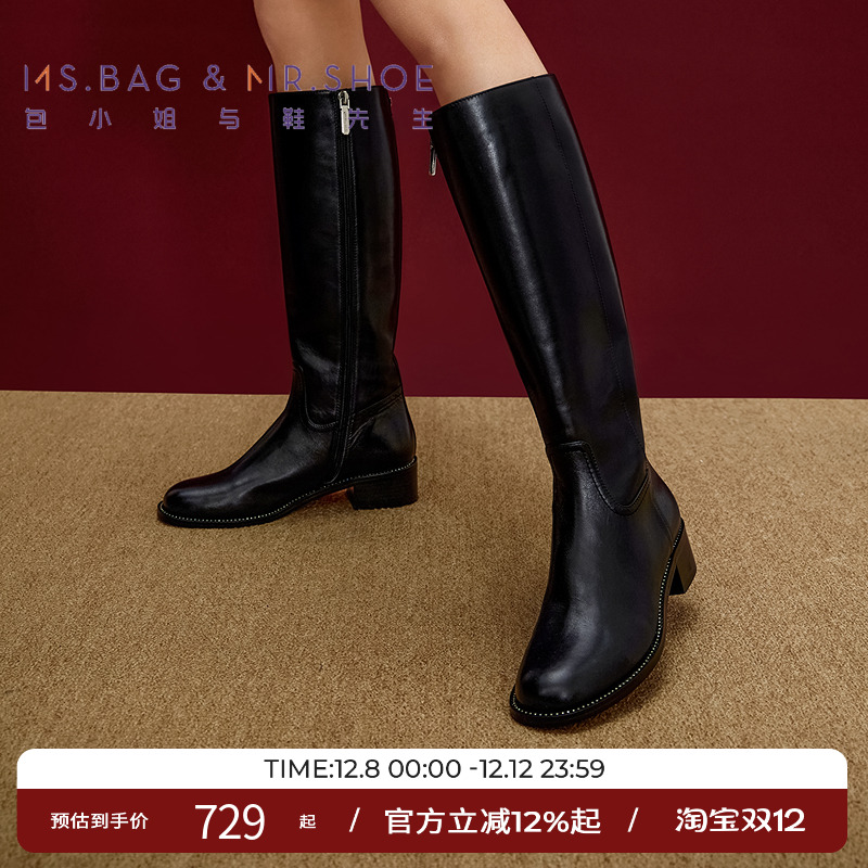 优选牛皮：毛孔比较小，纹理细密