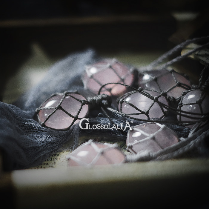Loving ｜ 弥漫的粉色多巴胺 粉水晶 手工编织水晶原石项链
