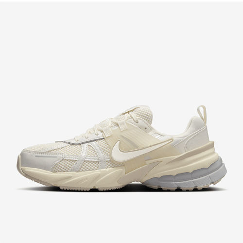 【自营】NIKE/耐克男女鞋V2K Run 缓震休闲运动跑步鞋HQ1512-110