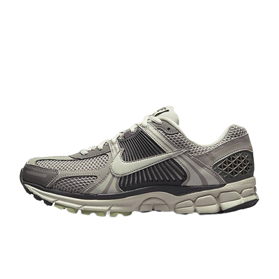 自营跑步鞋Nike女气垫