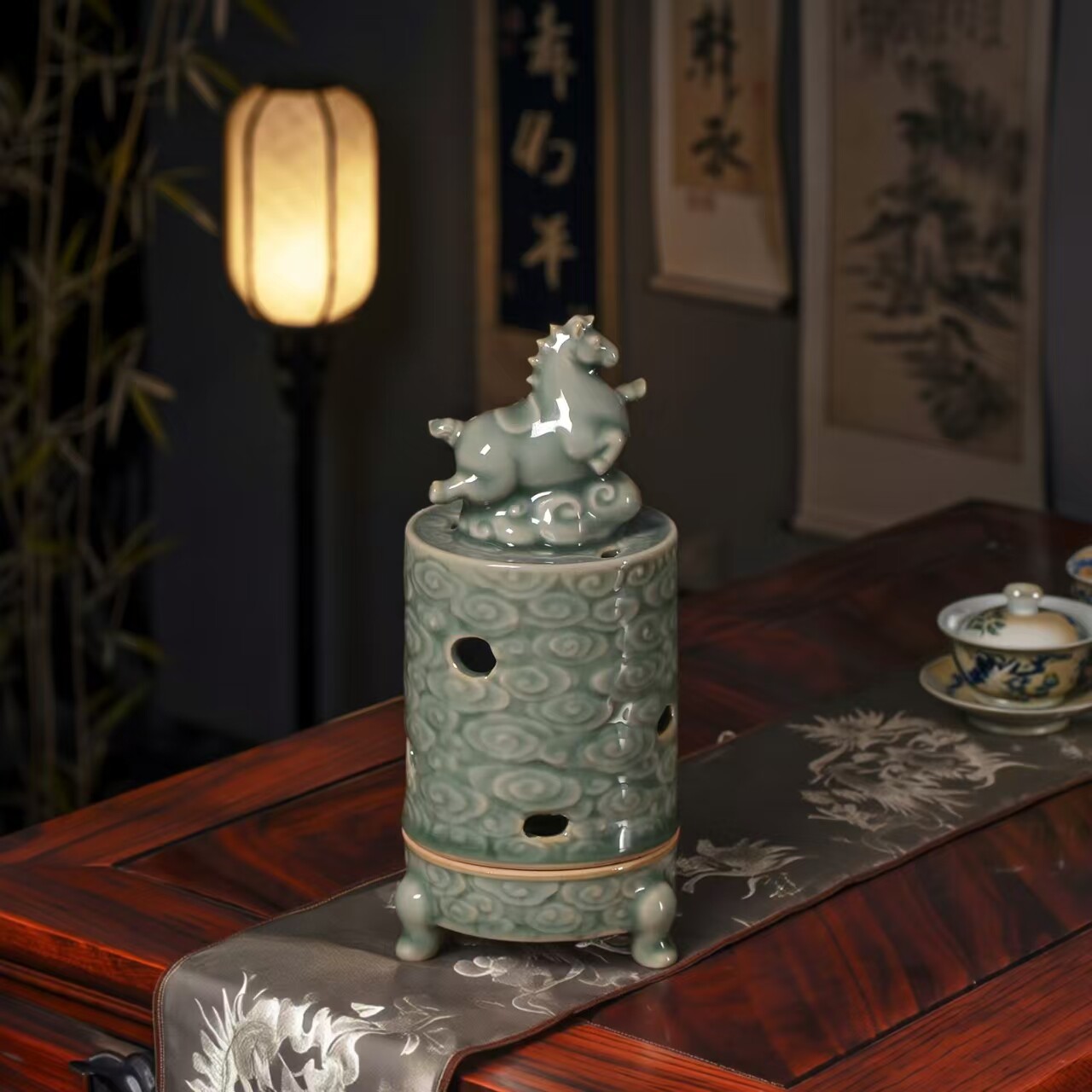 陶瓷莲花香薰炉创意佛手禅意摆件马家用室内高级感貔貅熏香炉大象