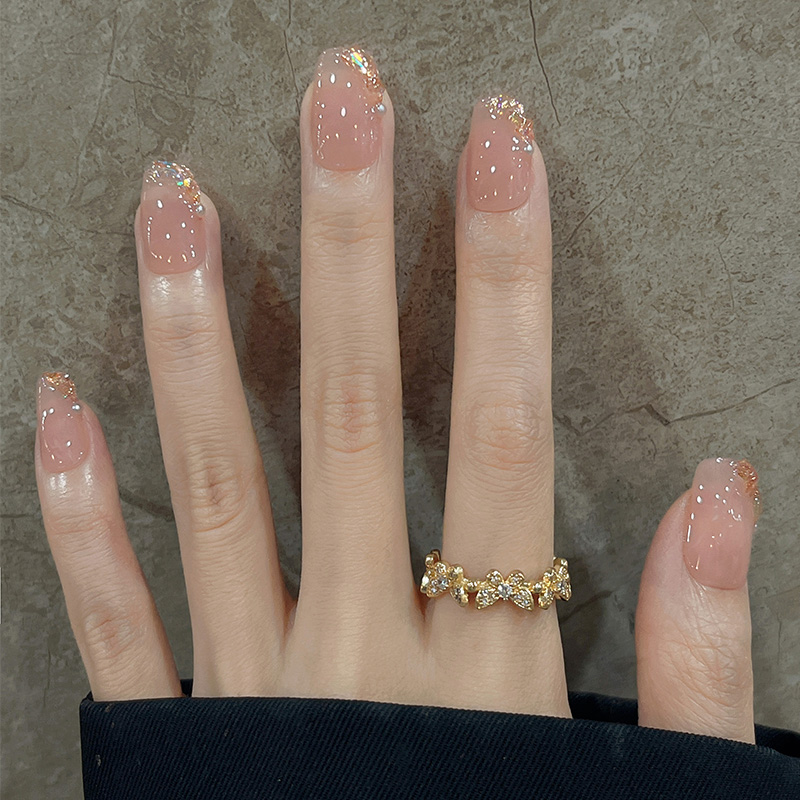 裸色指尖钻温柔浪漫手工穿戴甲