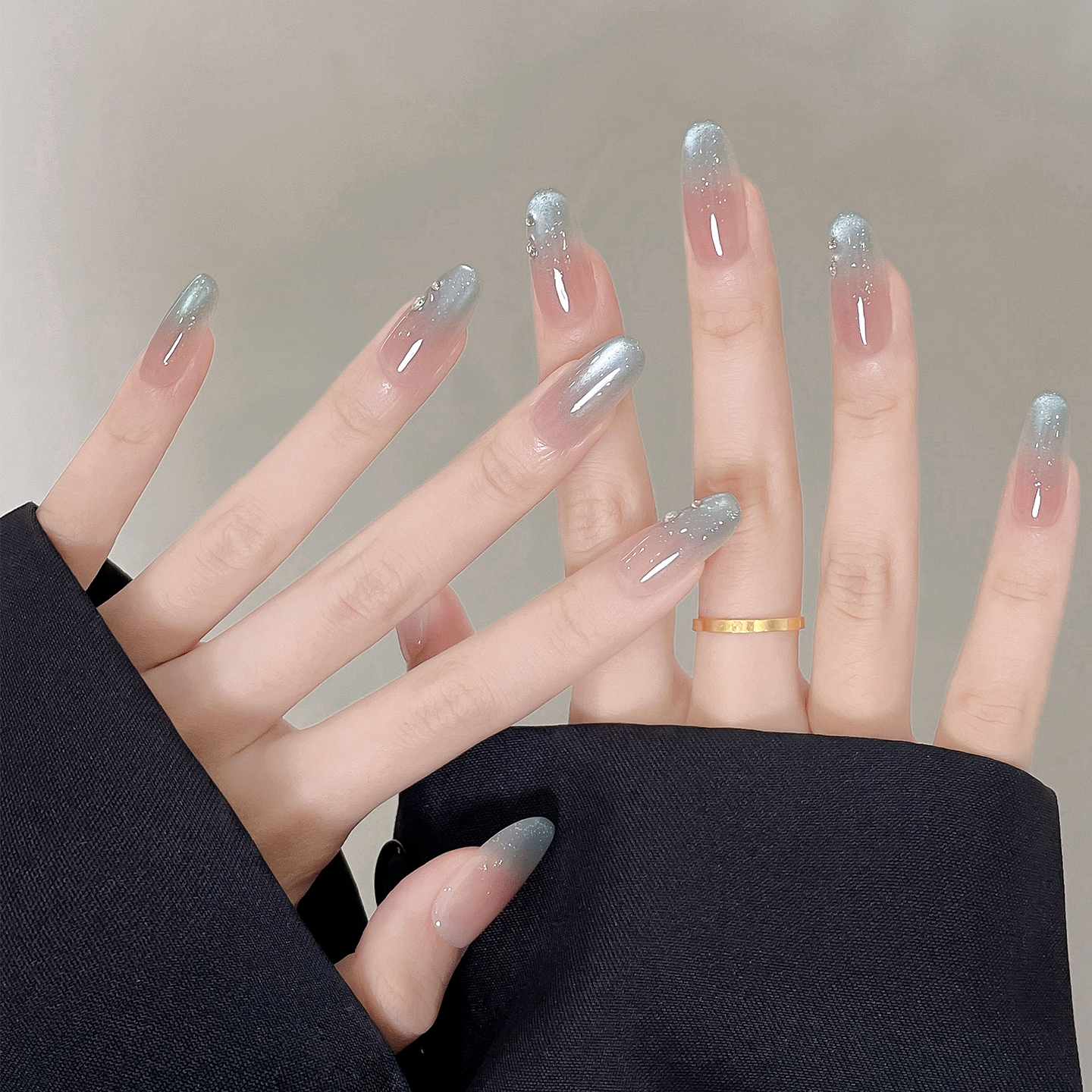 夏日清凉感绝美蓝色猫眼穿戴美甲