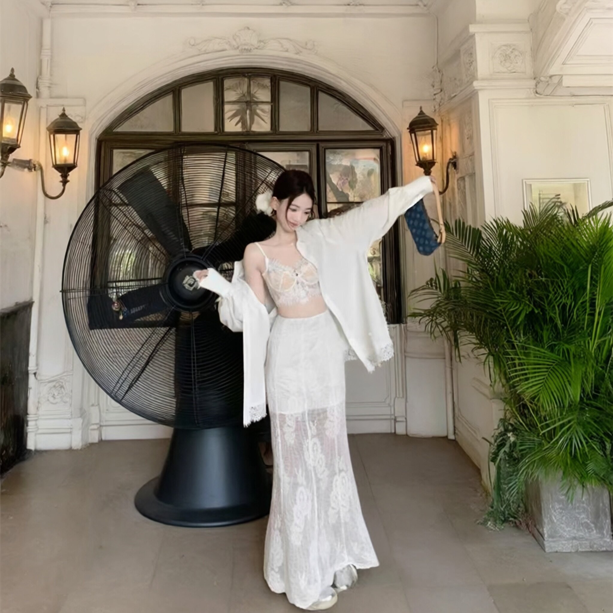 防晒长袖衬衫开衫白色镂空蕾丝拼接女宽松叠穿通勤风中长裙外套