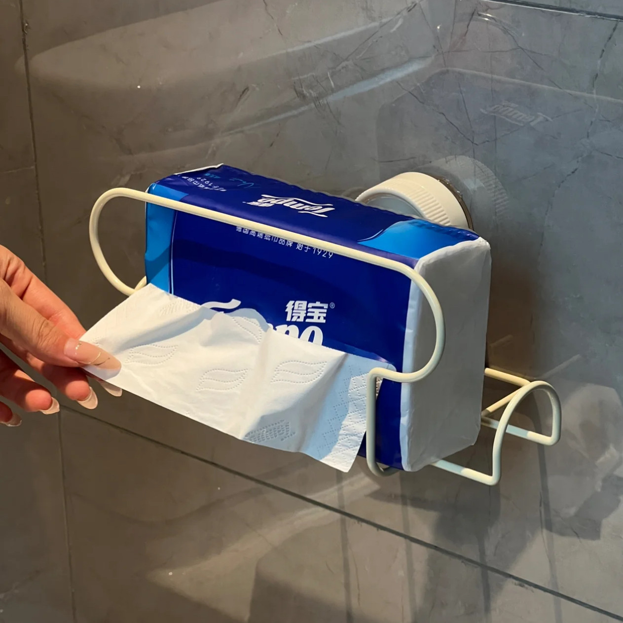 卫生间吸盘洗脸巾收纳架湿厕纸置物架厨房湿巾纸巾架抽纸盒纸巾架