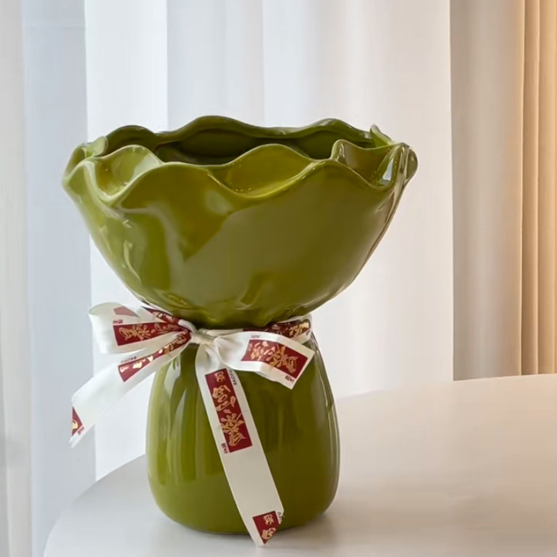 陶瓷花瓶摆件新家客厅新婚高级感手捧花礼品插花装饰情绪稳定花瓶