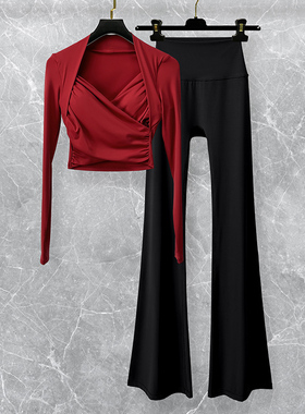 普拉提红色瑜伽服女套装2025新款秋冬气质健身运动长袖上衣喇叭裤