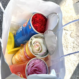 薯片桶玫瑰花浪漫惊喜女生盒子三八妇女节花束送男女朋友生日礼物