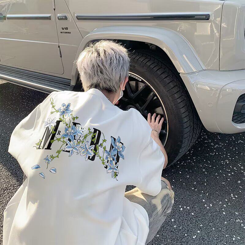 藤蔓花卉印花男士短袖