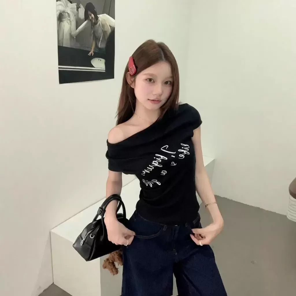 一字领短袖修身T恤女夏季字母印花显瘦辣妹百搭短款露肩上衣