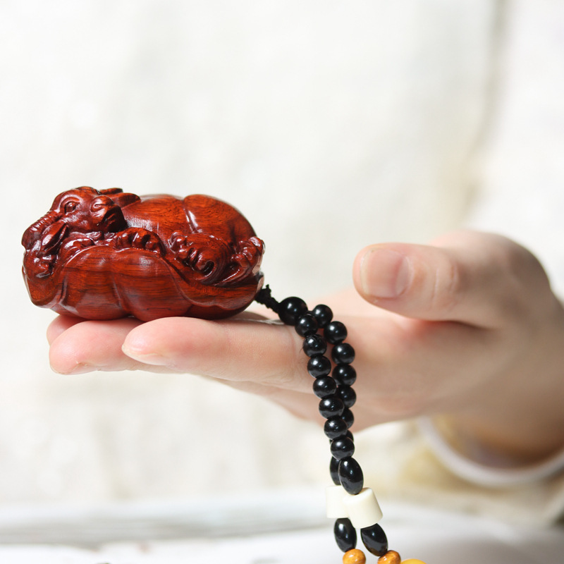 小叶紫檀木荷花牛挂件木质雕刻串珠生肖挂坠绳男士文玩檀手工艺品