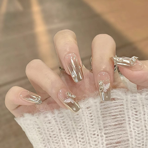 夏日山泉蝴蝶美甲 镜面蝴蝶纯手工穿戴甲高级感显白辣妹气质美甲