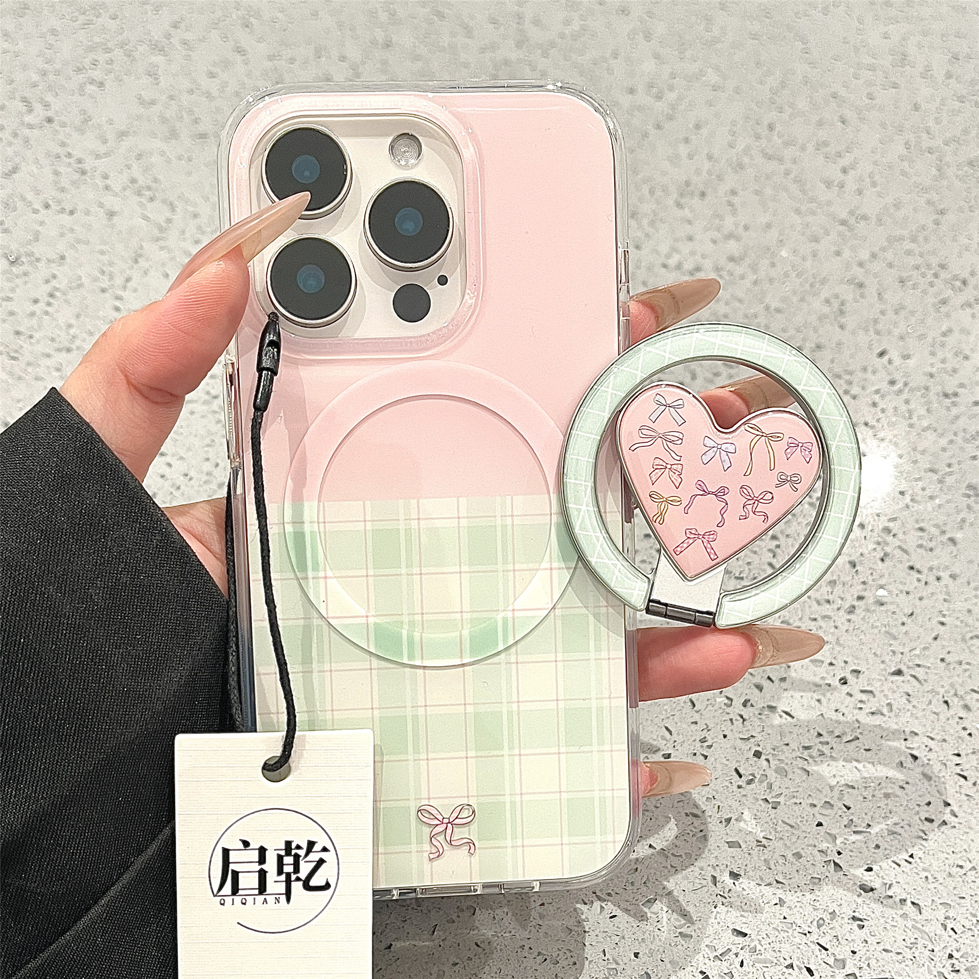 启乾 磁吸壳格纹爱心360旋转支架iPhone16/15手机壳适用苹果14/13promax双层硬壳少女心小清新日韩风新款夏天