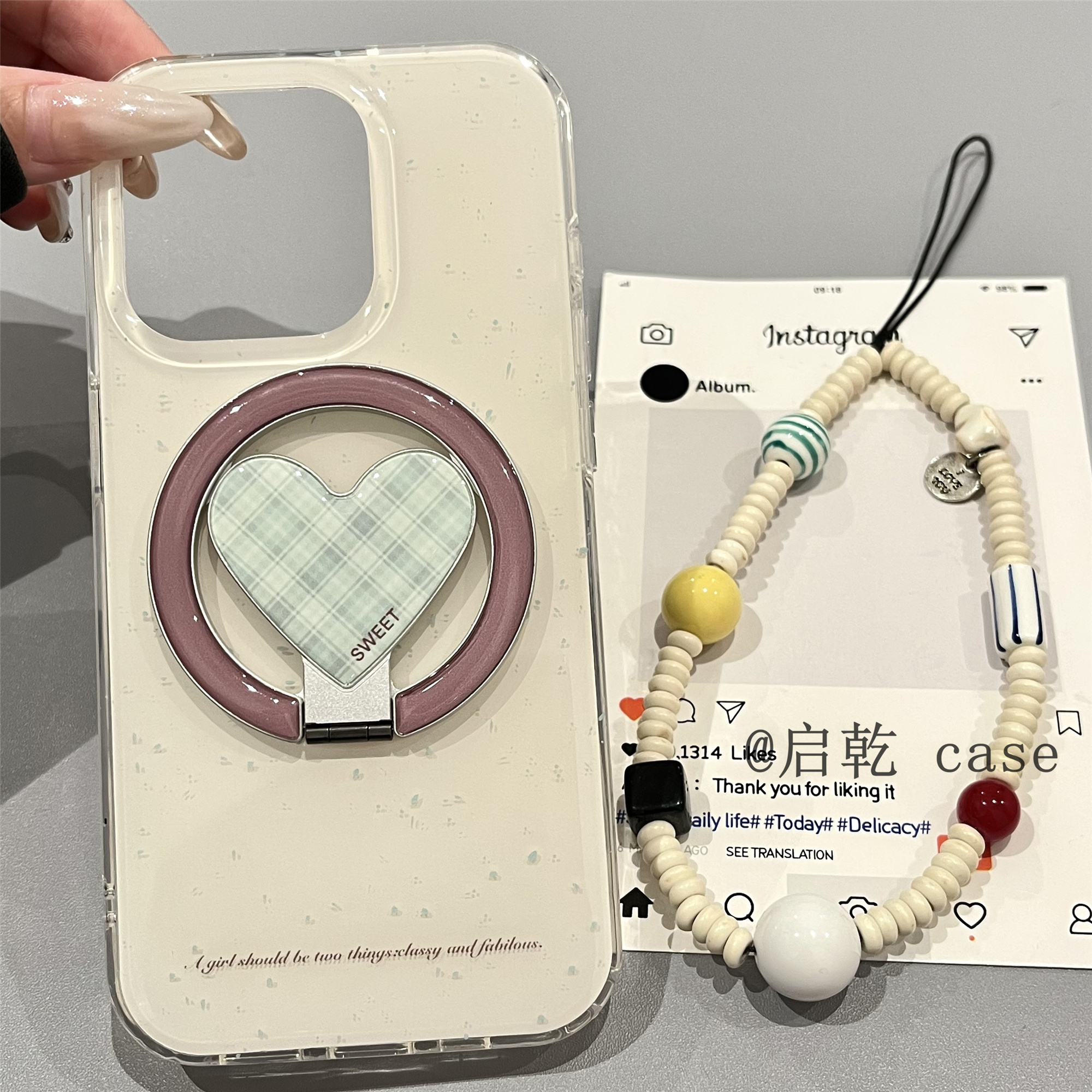 启乾 磁吸壳绿色格纹带折叠支架iPhone16/15手机壳适用苹果14/13promax双层硬壳链条挂绳少女心小众日韩新款