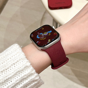 启乾 马年新款马上有钱适用iwatchs10/9苹果Applewatch7手表表带SE8酒红硅胶透气6运动5/4/3小众趣味可爱ins