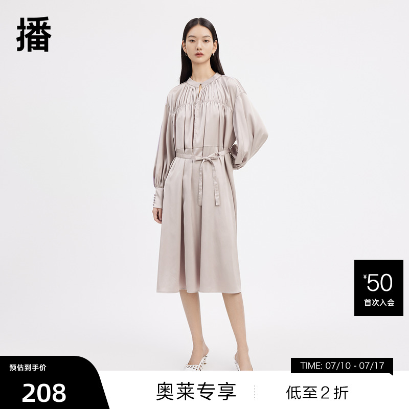 细腻抽褶、袖口高克夫设计