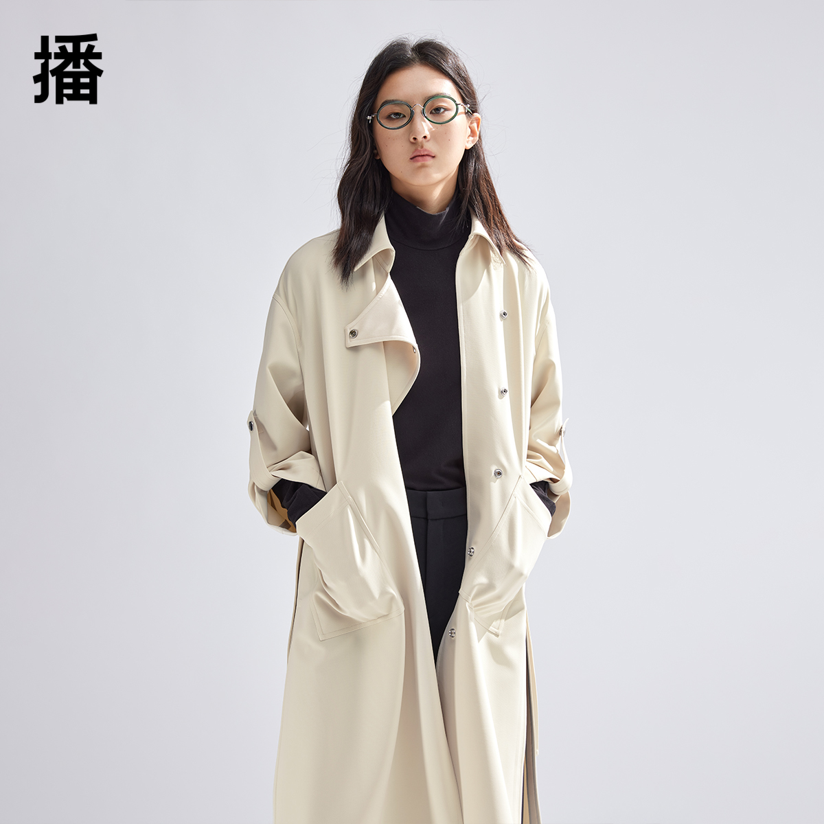 气质翻领，立体艺术感盘花