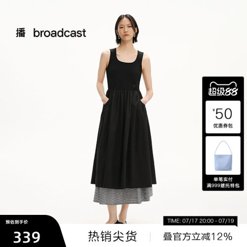 口袋抽褶，U领