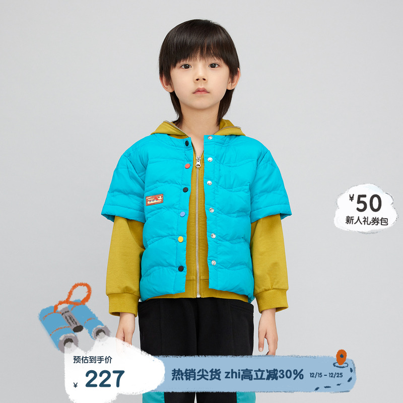 休闲圆领，单排扣门襟