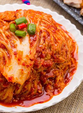 韩国泡菜韩式辣白菜黄瓜咸菜延边