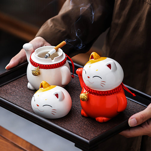 陶瓷招财猫烟灰缸带盖防飞灰摆件