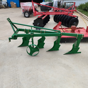 铧犁新款翻地犁三铧两铧五铧平犁四轮拖拉机带小型栅条犁犁头配件
