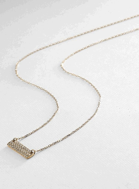 日潮跑腿COCOSHNIK 18K金 钻石水平标签吊坠项链 43