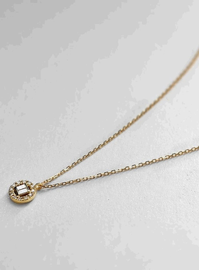 日潮跑腿COCOSHNIK K18 钻石长方形切割吊坠 40项链随行