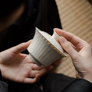 仿宋定窑白陶f瓷盖碗品茗茶杯功夫茶具三才大容量不烫手家用泡茶