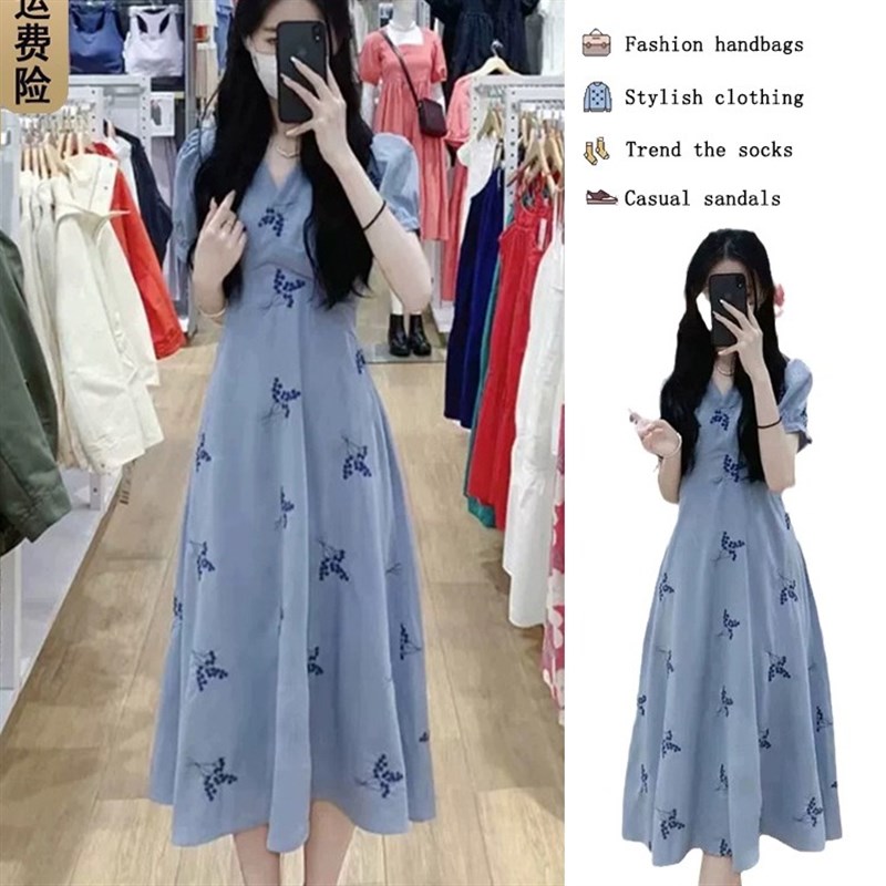 夏季法式cV领收腰产后喂奶a字裙花朵刺绣辣妈款外出哺乳显瘦连衣