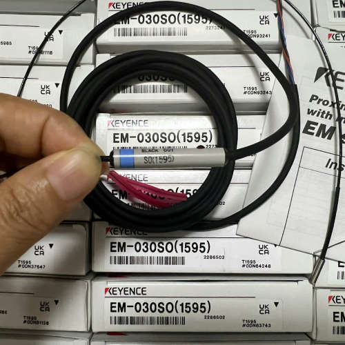 EM-030SO 1595 单个 年份新  基恩士原议价