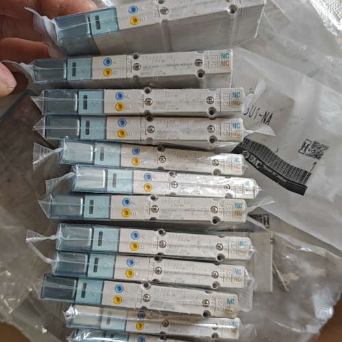 SMC电磁阀SY3A00-5U1  都是未使用议价