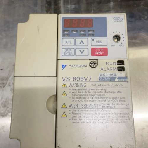 安川2.2KW变频器CIMR-V7AT22P2下来的议价