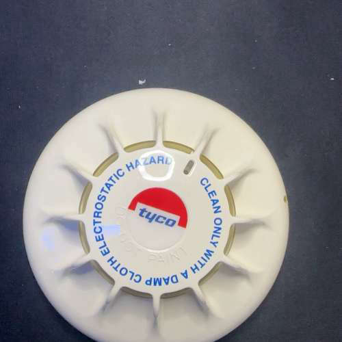 泰科MF601Ex 后面 铁环有点生锈  议价