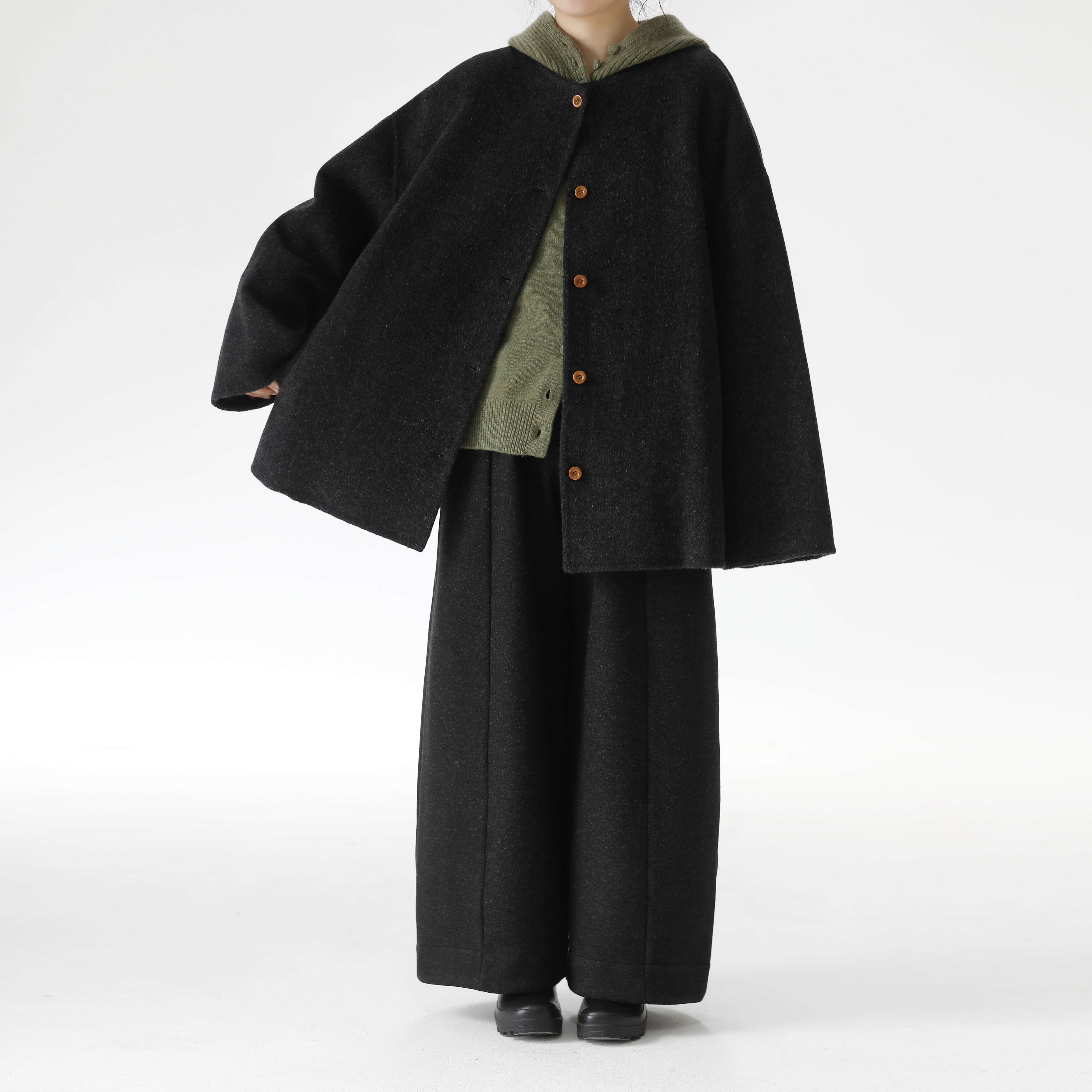 复述 混黑灰色羊毛双面呢 休闲风单排棕扣保暖圆领大衣毛呢外套
