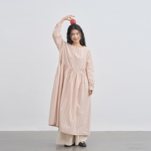 粉色竖细条长袖 清爽筋骨感长裙 连衣裙 50支色织强捻棉 复述